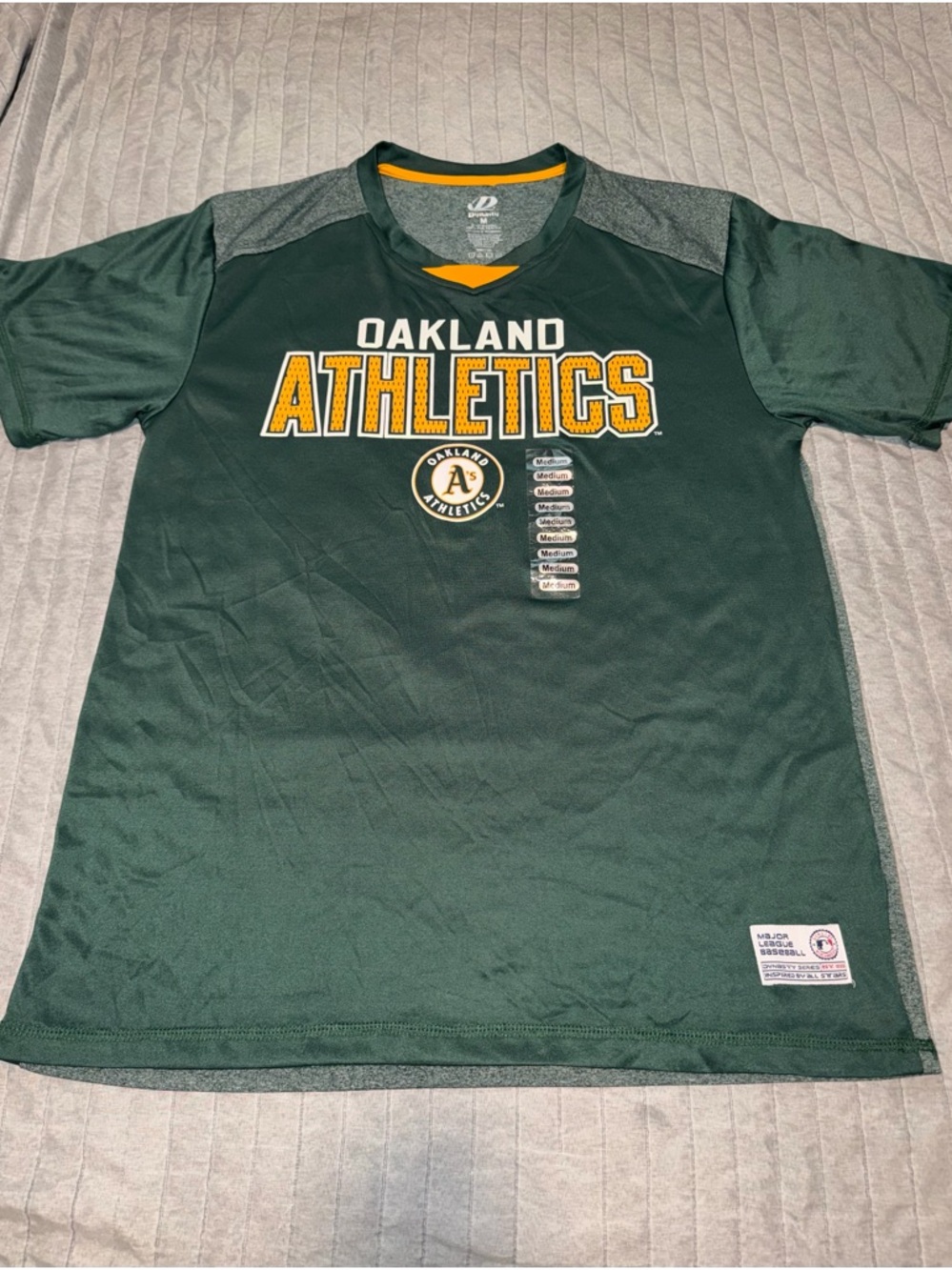 Oakland A’s Men’s size Medium shirt
